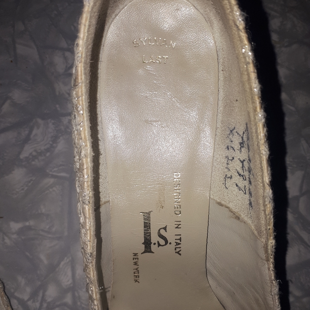 Vintage Wedding Shoes with kitten heal - Picture 6 of 10